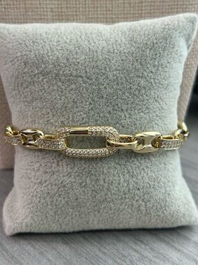 NWOT-18K Gold Filled CZ Link Bracelet 7.5–8”| Triple A CZ Pavé Statement Chain